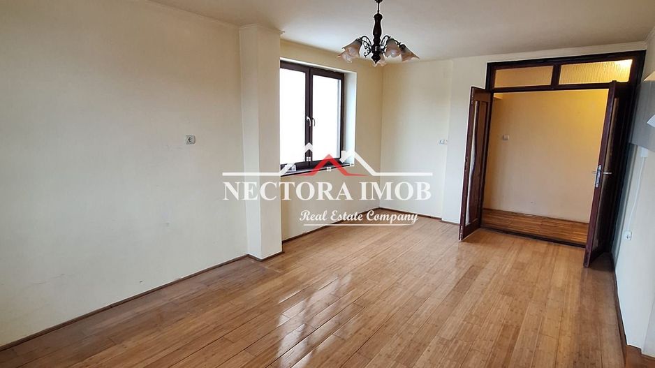 NECTORA IMOB-CASA mare 5 camere, 3 bai, pod, demisol pentru birouri - Poză 13