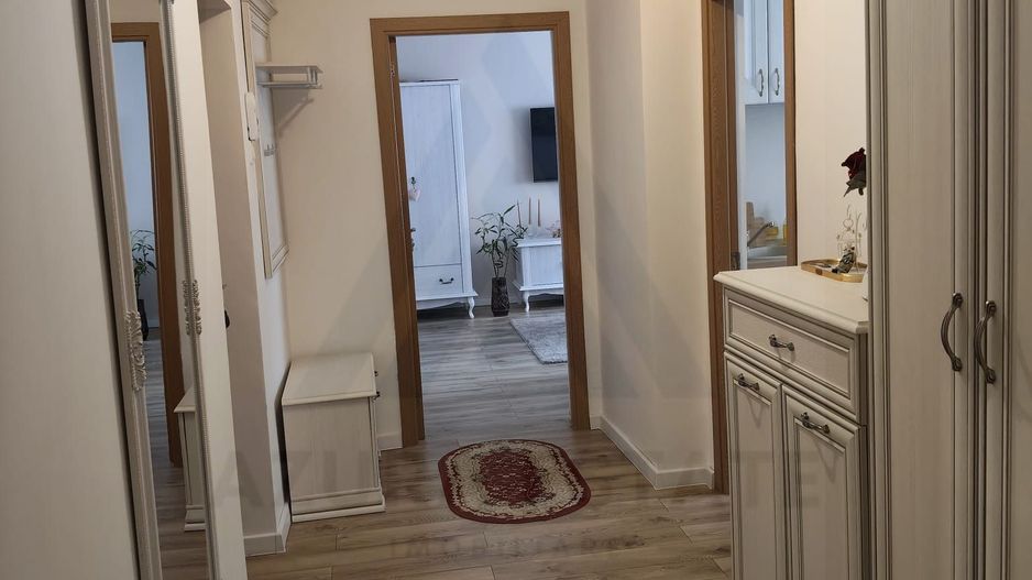 Apartament ultrafinisat 60 mp utili cu bucatarie inchisa zona Terezian - Poză 9