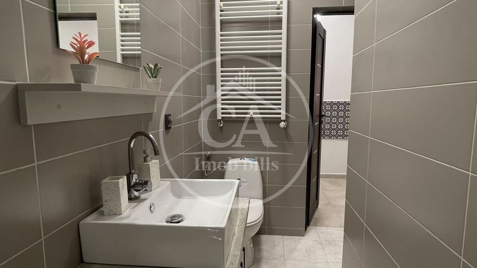 Apartament cu 2 camere de vânzare in zona ultracentrala, Oradea - Poză 10