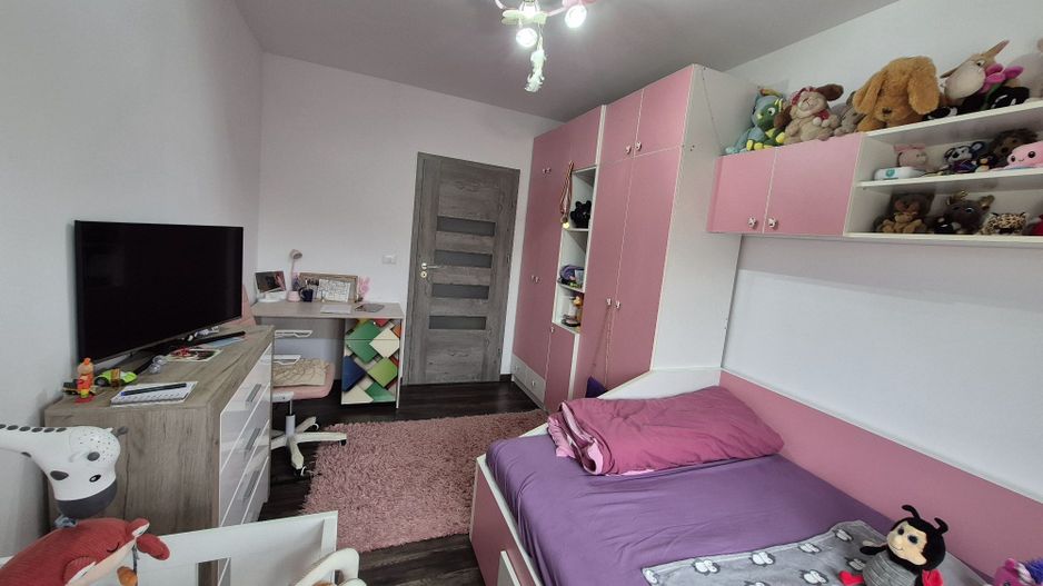 Giroc | 3 Camere | Curte proprie | Mobilat si utilat | Loc de parcare - Poză 4