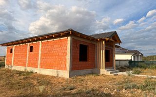 Casă la roșu de vânzare | Alparea | 1.000 mp teren - Poză 7
