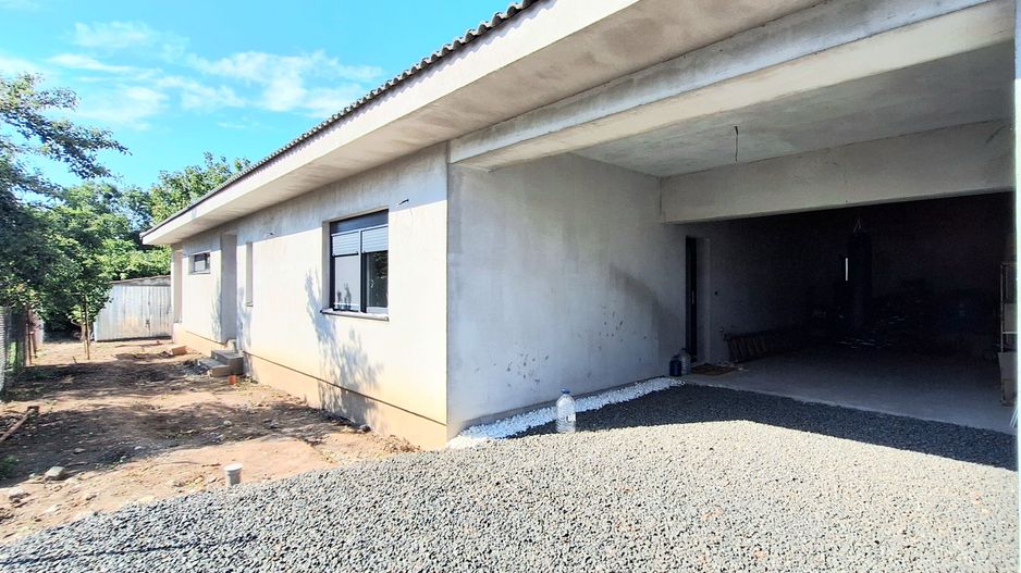 Casa individuala parter cu garaj - Dumbravita - Poză 25