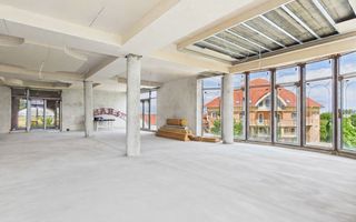 Clădire 850 mp, Czaran Gyula, 8 parcări - Poză 5