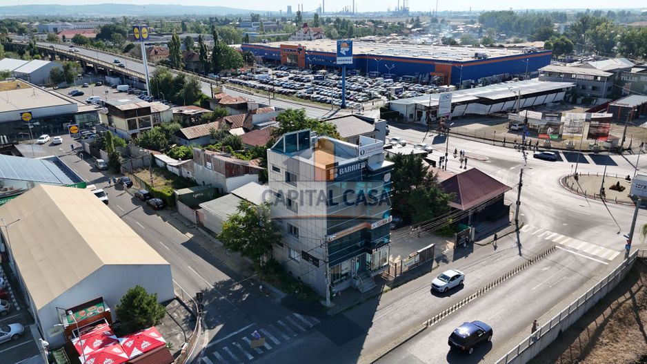 Spațiu Comercial de 300mp lângă Afi mall Ploiești - Poză 1