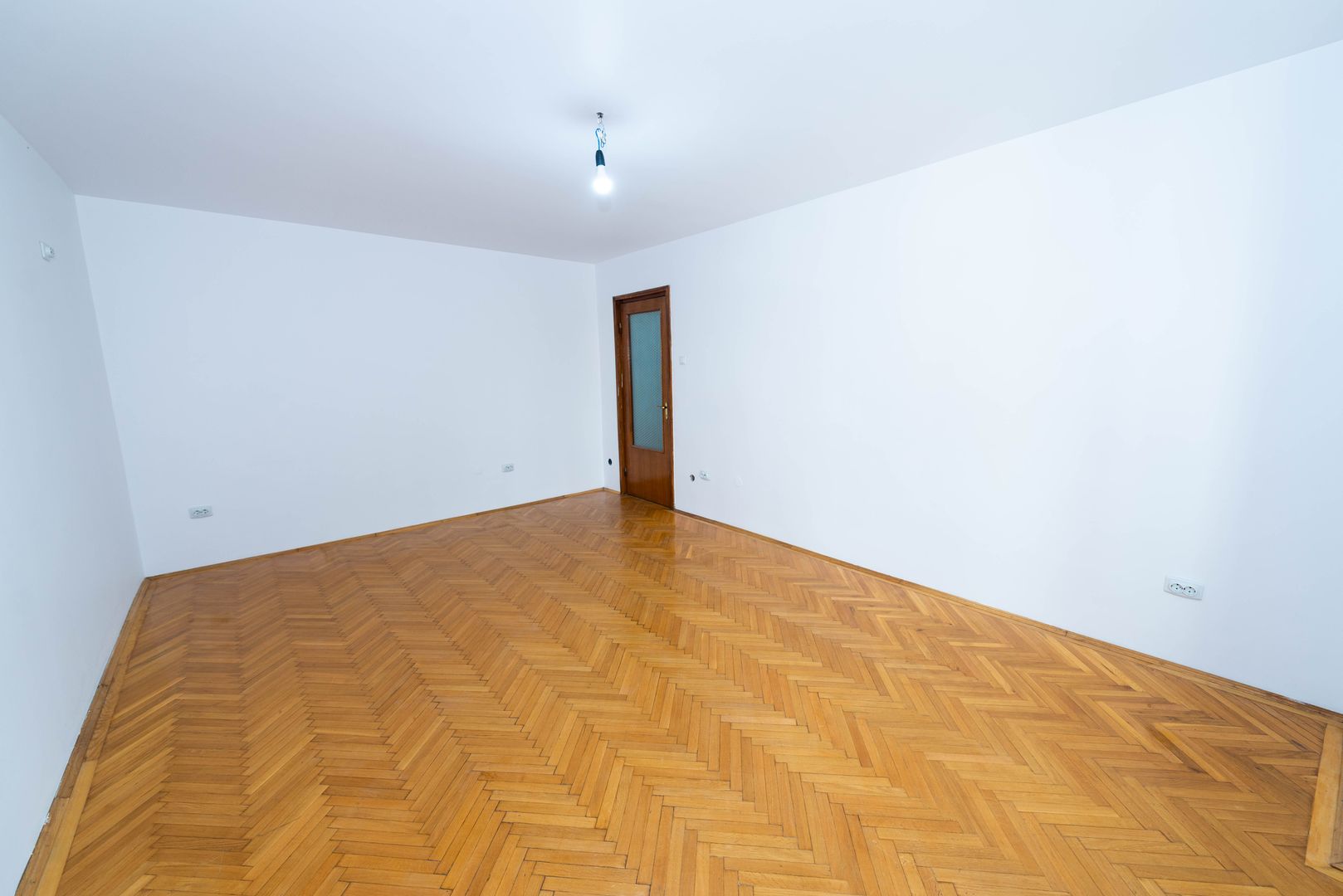 Apartament 3 camere decomandat, 88 mp, an 1982, Piata 1 Mai, Victoriei - Poză 10