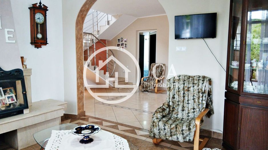 Casă cu 7 camere de închiriat în zona Gheorghe Doja, Oradea - Poză 5