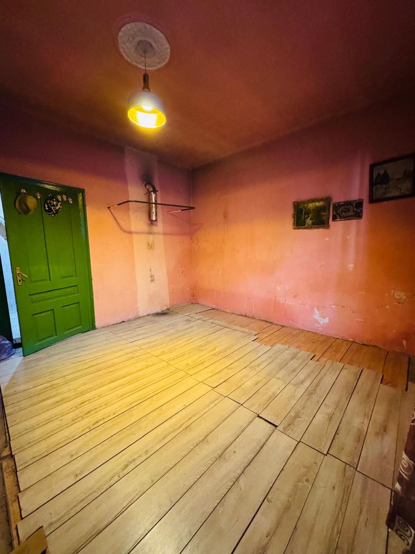 Apartament la curte comuna ULTRACENTRAL - Poză 5