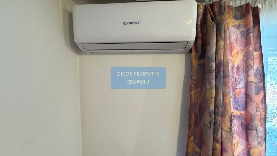 De Vânzare - Casă, Strada Griviței - Poză 3