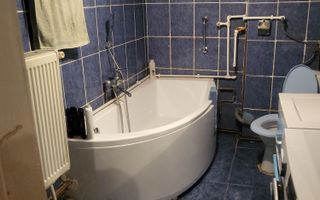 Vand apartament in vila - Poză 4