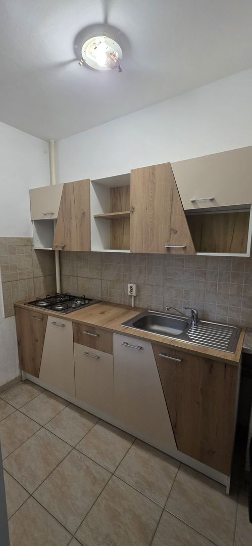 Garsoniera de vanzare  Drumul Taberei Favorit - Poză 5