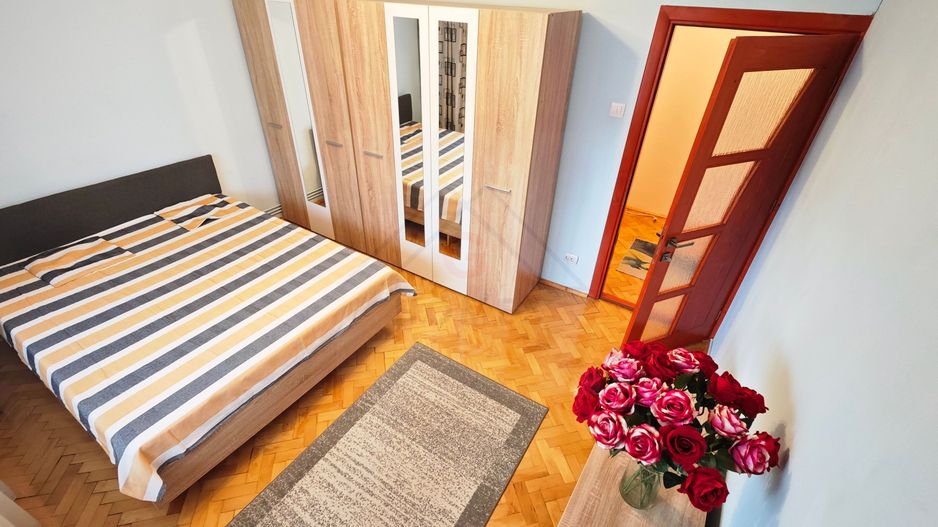 Apartament mare, decomandat, bucatarie separata. PET FRIENDLY. - Poză 19