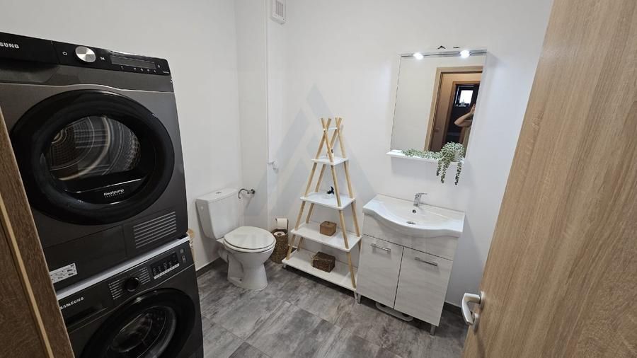 Apartament 3 camere 82 mp 2 băi 2 balcoane etaj 2 in Selimbar - Poză 12