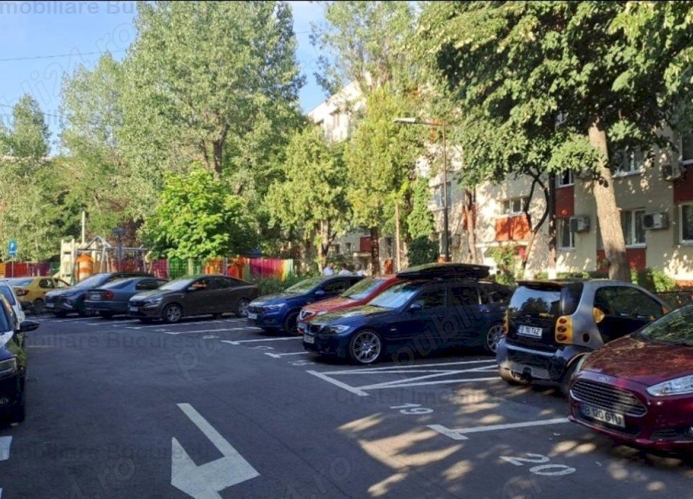 Vanzare Apartament 4 camere, Brancoveanu, Aleea Dolina. - Poză 1