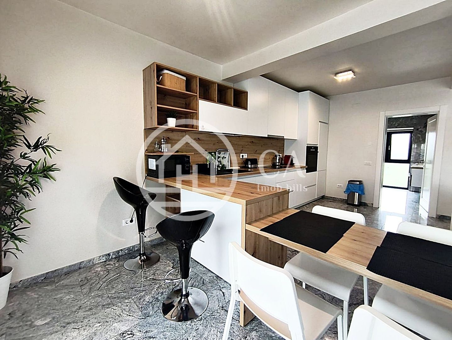 Apartament la casa de închiriat cu 3 camere în Cihei - Poză 6