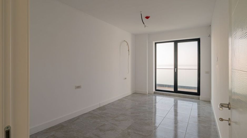 2 camere Mamaia | Private Lake- bloc 2025| Vedere frontală la lac, la 5 m de apa - Poză 15
