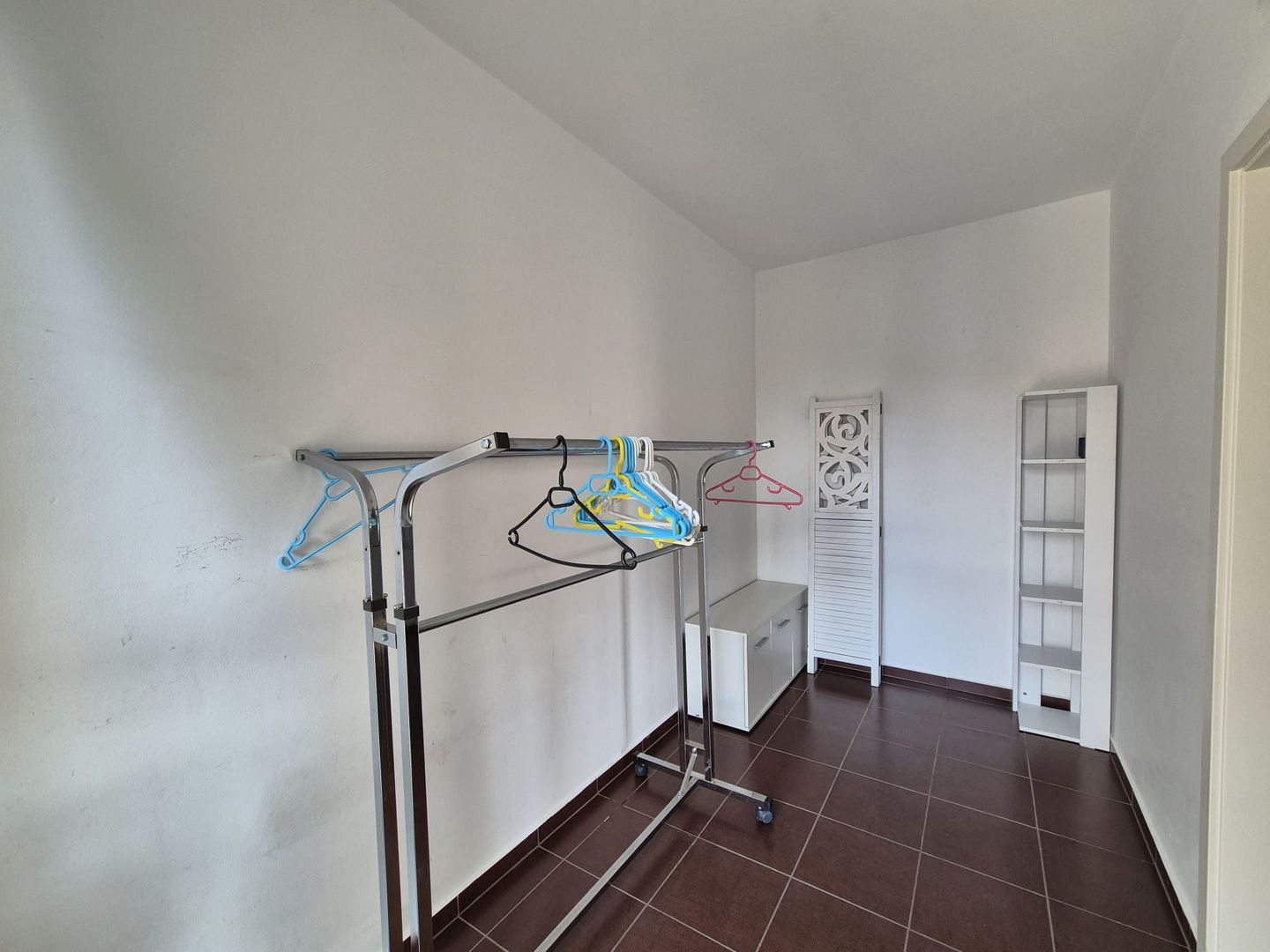 Exclusivitate - Apartament secțiune mare, cu  loc parcare - Poză 16