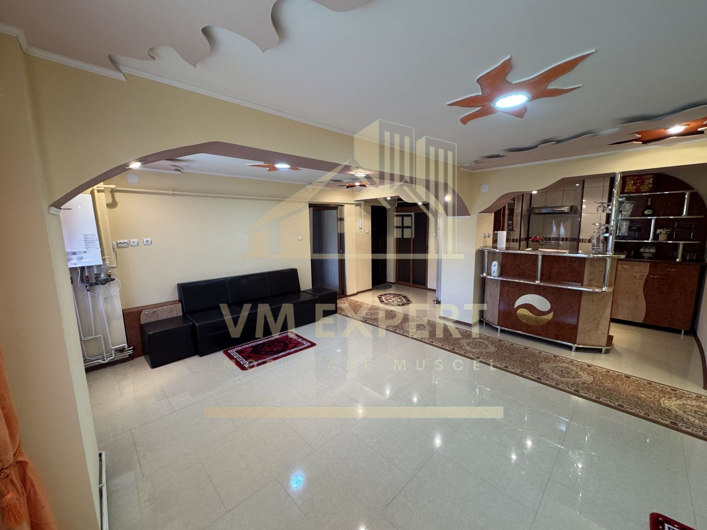 APARTMENT 3 CAMERE ZONĂ CENTRALĂ  PARTER CAMPULUNG - Poză 4