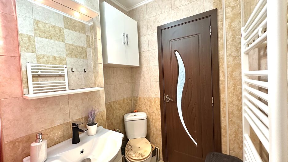Vânzare apartament 3 camere mobilat,  parcare inclusă , Cartier Noua - Poză 15