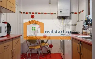 Langa Metrou, curte proprie 200mp, Garaj, 3 camere, centrala, pet friendly - Poză 13