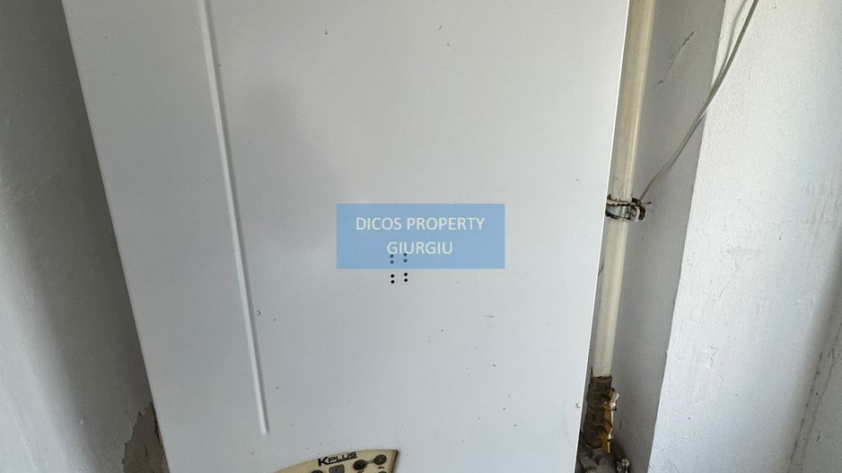 De Vânzare - Casă, Strada Griviței - Poză 4