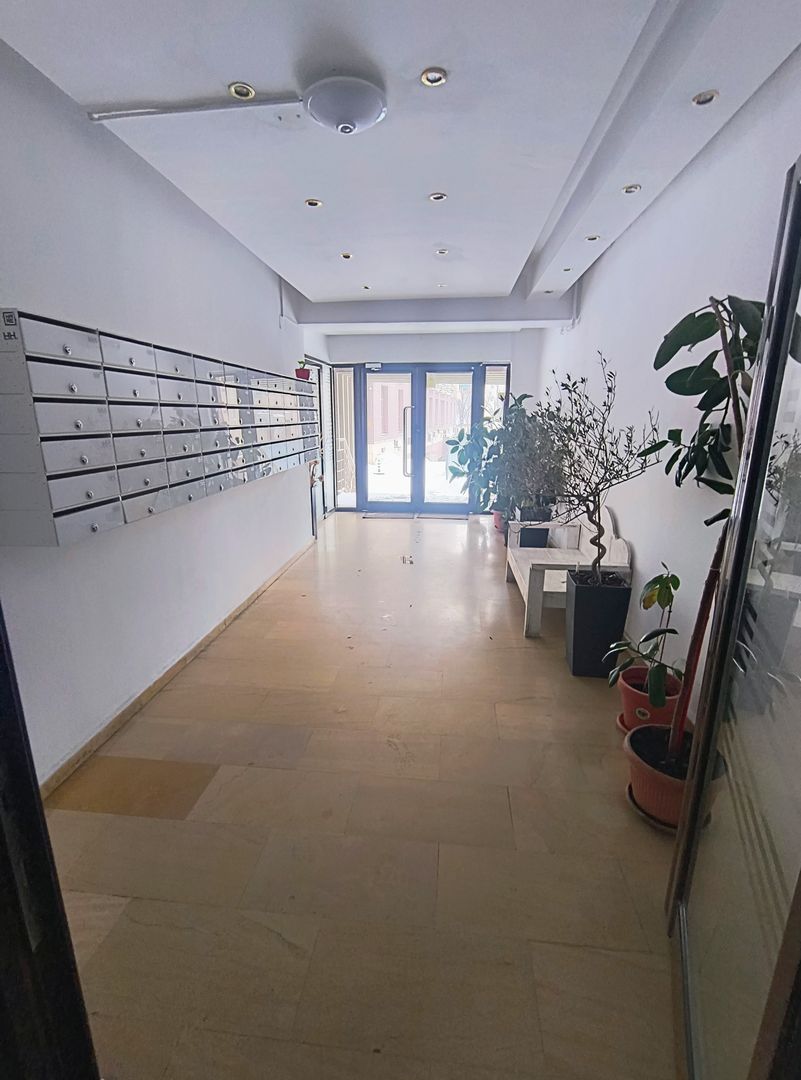 Phoenicia- Piața Alba Iulia- Bd Unirii - Poză 14