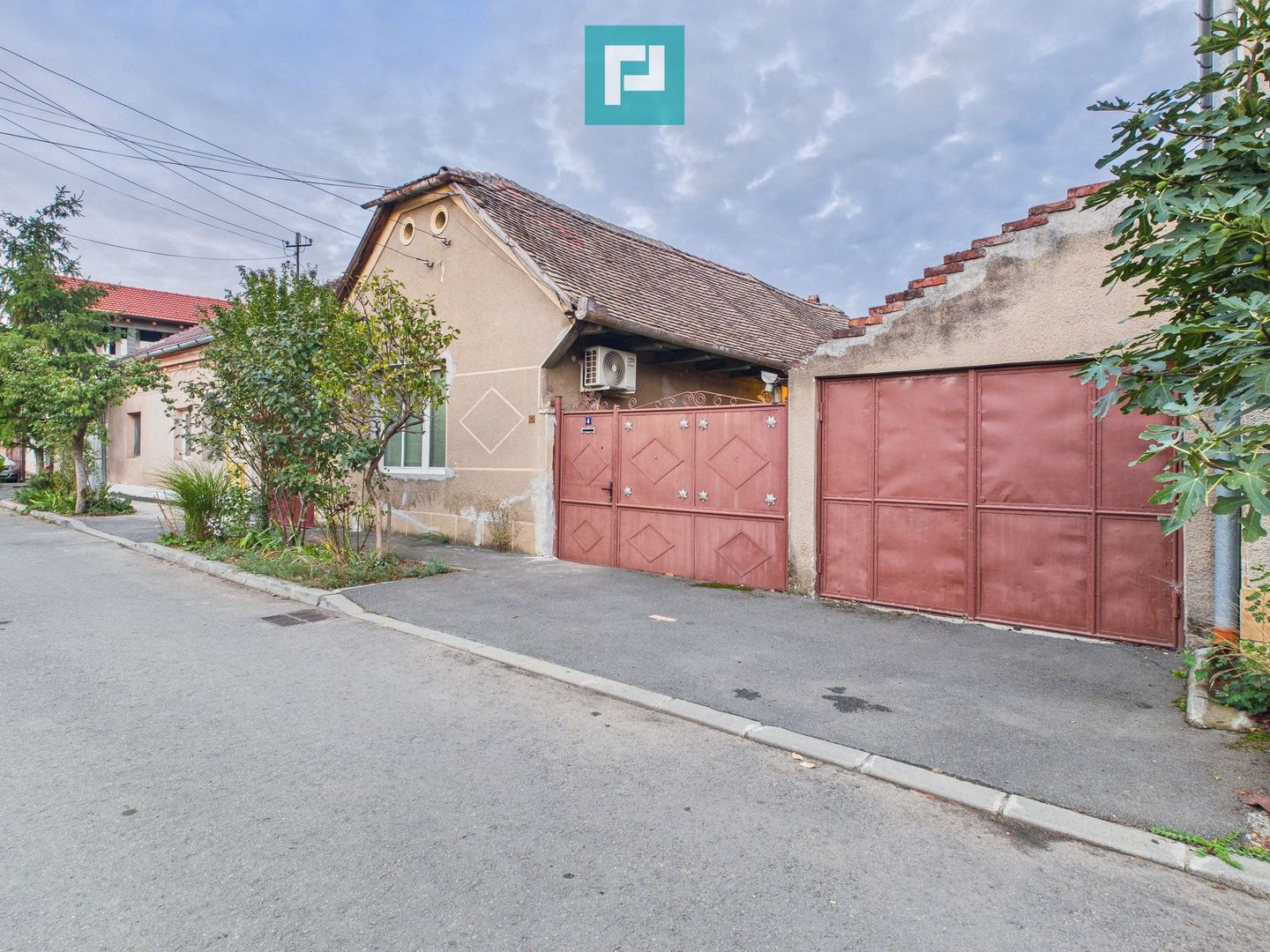 Casă modestă cu 3 camere în Aradul Nou - Poză 1