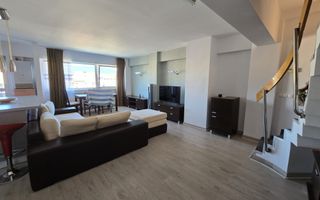 Apartament cu 3 Camere, Scară Interioară, Zona Centru - Poză 2