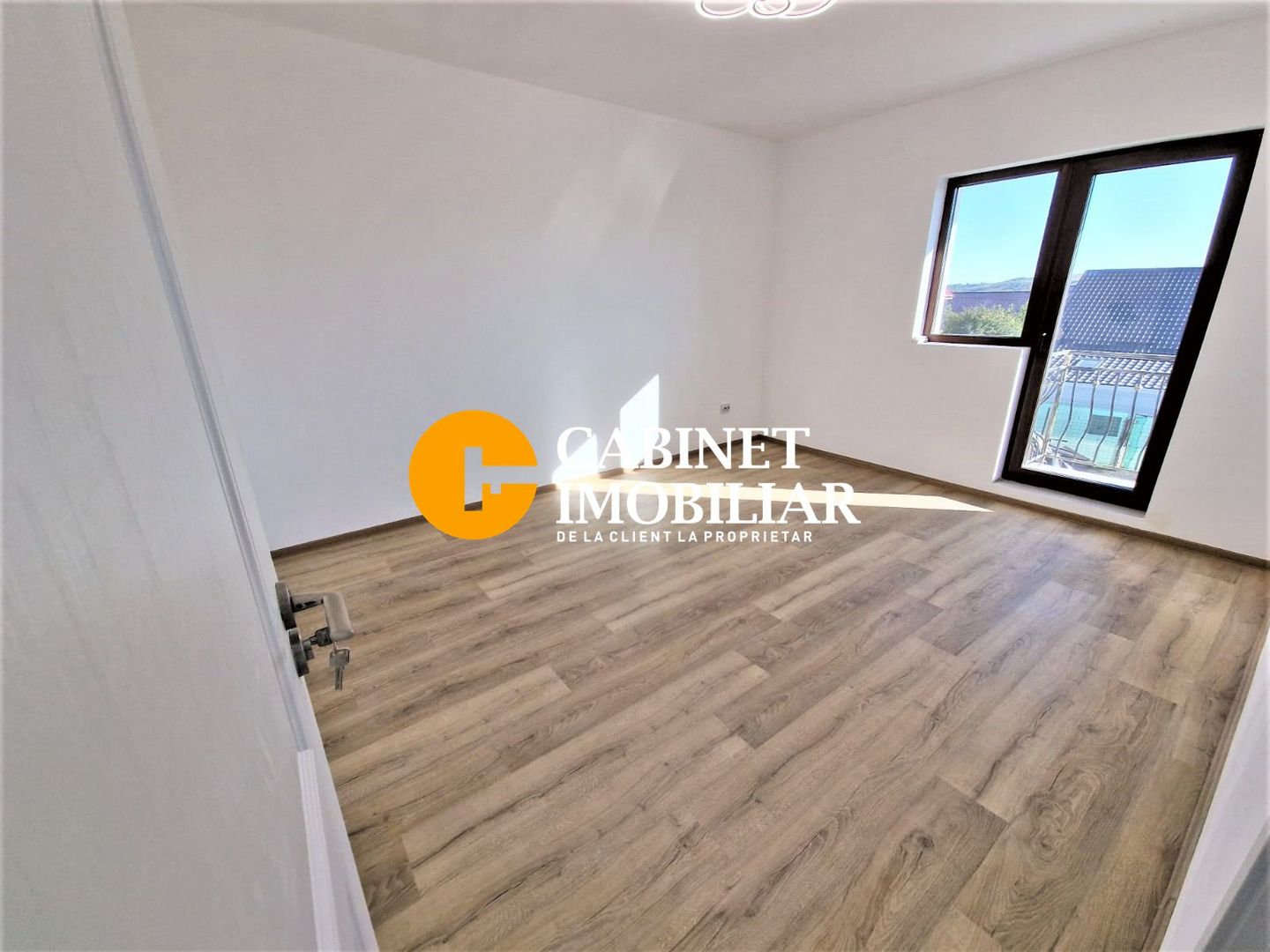 Etaj 2 Apartament  Decomndat  48Mp Bloc Nou 2023 - Poză 1