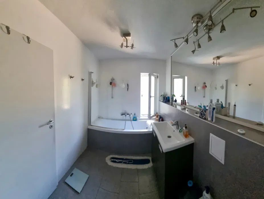 Casa, Lacul Brates - Poză 3