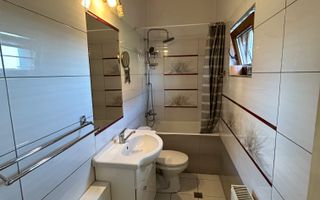 Apartament la casă de închiriat 90 mp utili | Zona Sub Arini-Sibiu - Poză 12