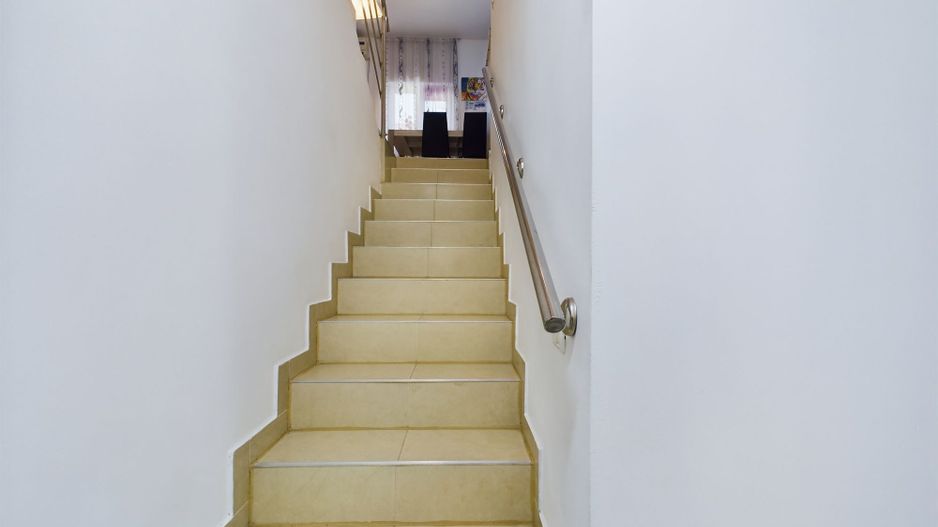 Casă individuală în Dumbrăvița - Poză 14