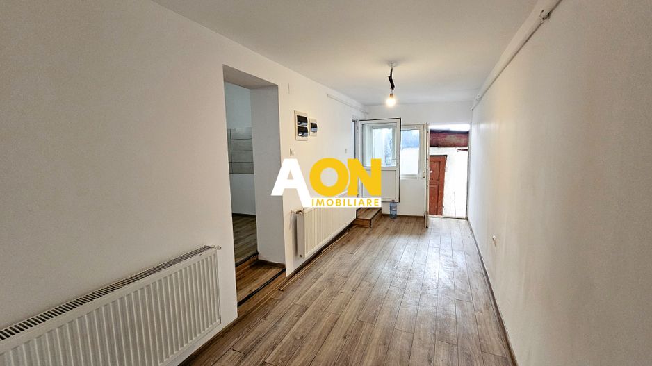 Casa de locuit si spatiu comercial, Cetate - Poză 3