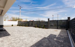 Vânzare, Hi-Tech, 2 nivele, 4 camere, strada  A. Lăpușneanu, Budești - Poză 3