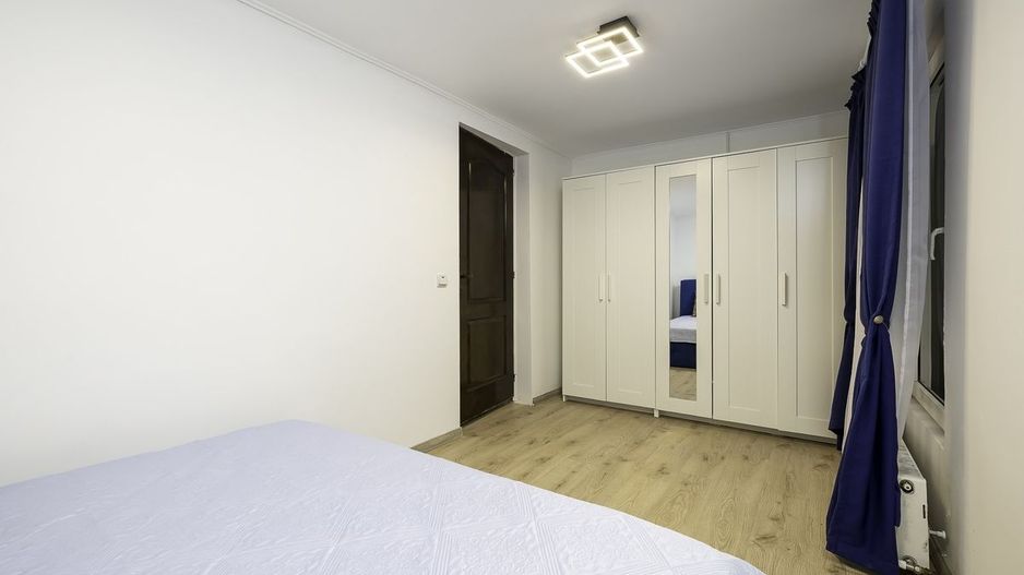 Închiriez apartament 2 camere la curte, Piața Muncii, centrală proprie - Poză 2