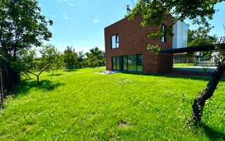 Casa individuala - 172 mp util - terasa rooftop cu jacuzzi , 550 teren - Poză 1