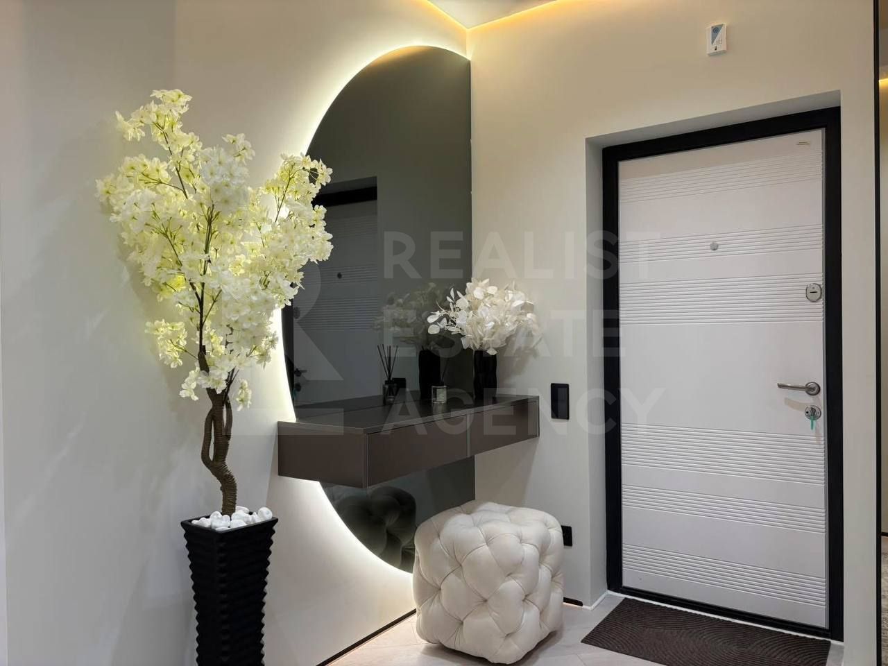 Vânzare, apartament, 2 camere + living, strada Calea Ieşilor, Sculeni - Poză 9