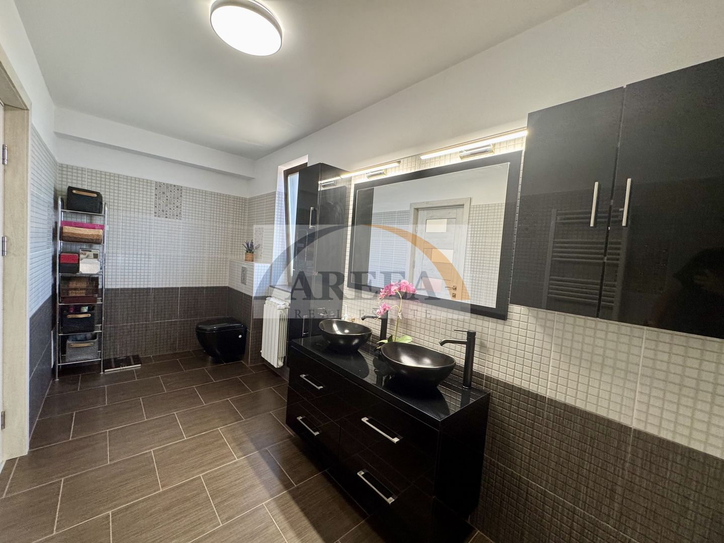 Berceni - VILĂ UNICAT, spațioasă, curte 1.000 mp, la 7 min metrou - Poză 15