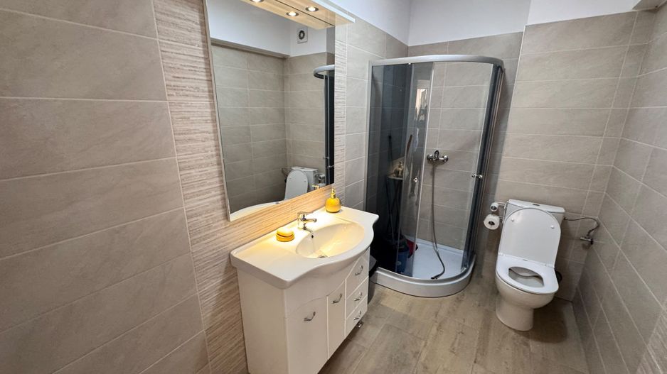 SPATIU ADIMISTRATIV - CURTE PRORIE 78MP, 2 PARCARI + AFACERE LA CHEIE - Poză 5