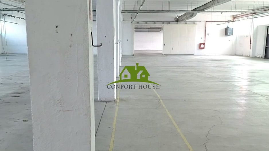 Cladire ideală pentru diverse scopuri comerciale sau industriale - Poză 13