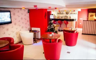 IDEAL PENTRU SALON INFRUMUSETARE / RESTAURANT/BAR/GRADINITE - Poză 15