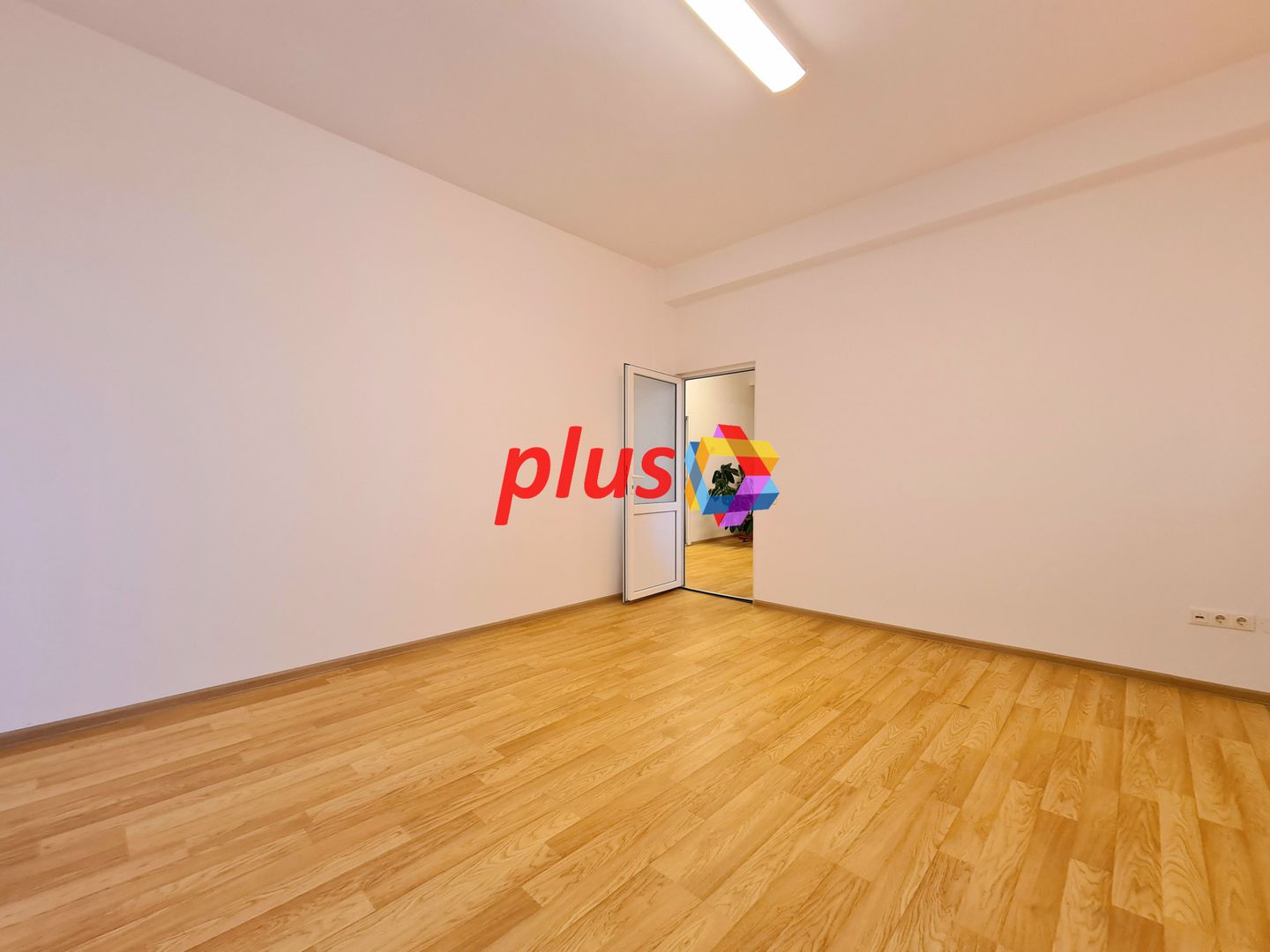 Spatiu birouri de închiriat Brasov - 120 mp  # plus-imo - Poză 5