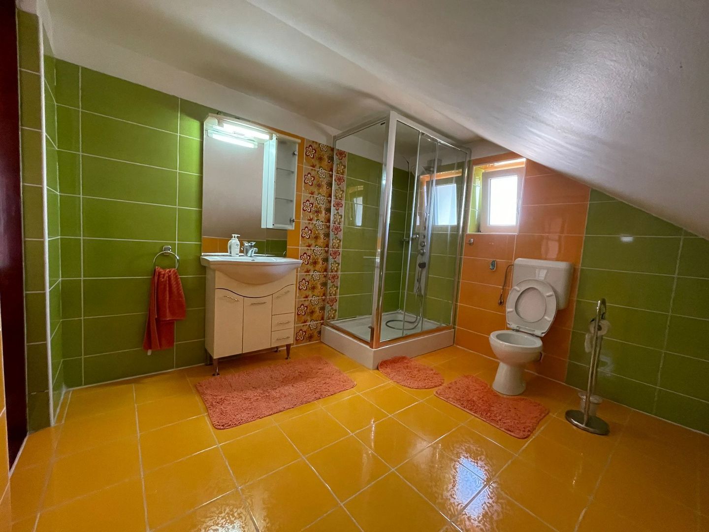 CASA INDIVIDUALA- ZONA COMPLEX - Poză 9