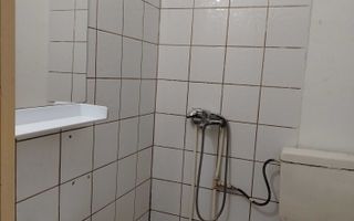 Garsonieră de închiriat, zona Piața Nicolina, lângă Hotel Victoria, Iași - Poză 2