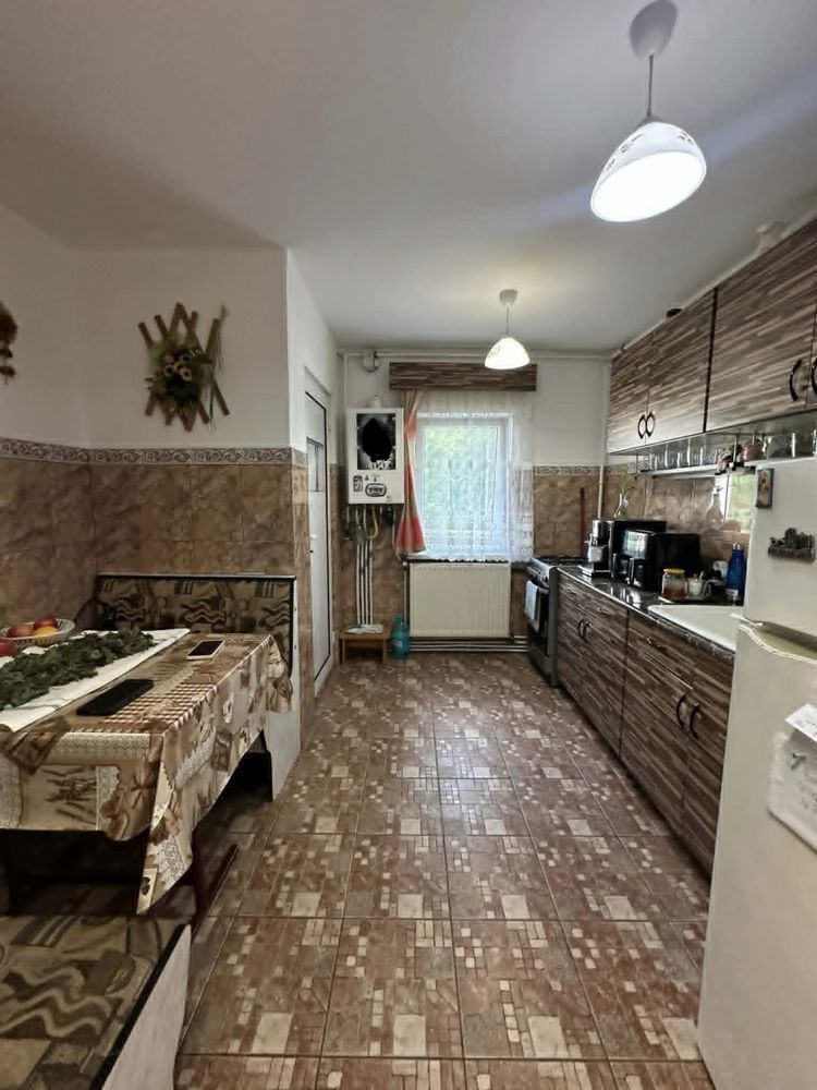 BRASADAS vinde ap 2 cam etaj 1/4 in Micro 16. - Poză 2