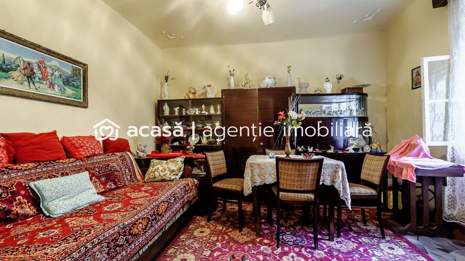 PRET NOU!!! Casa in Parneava - Poză 6