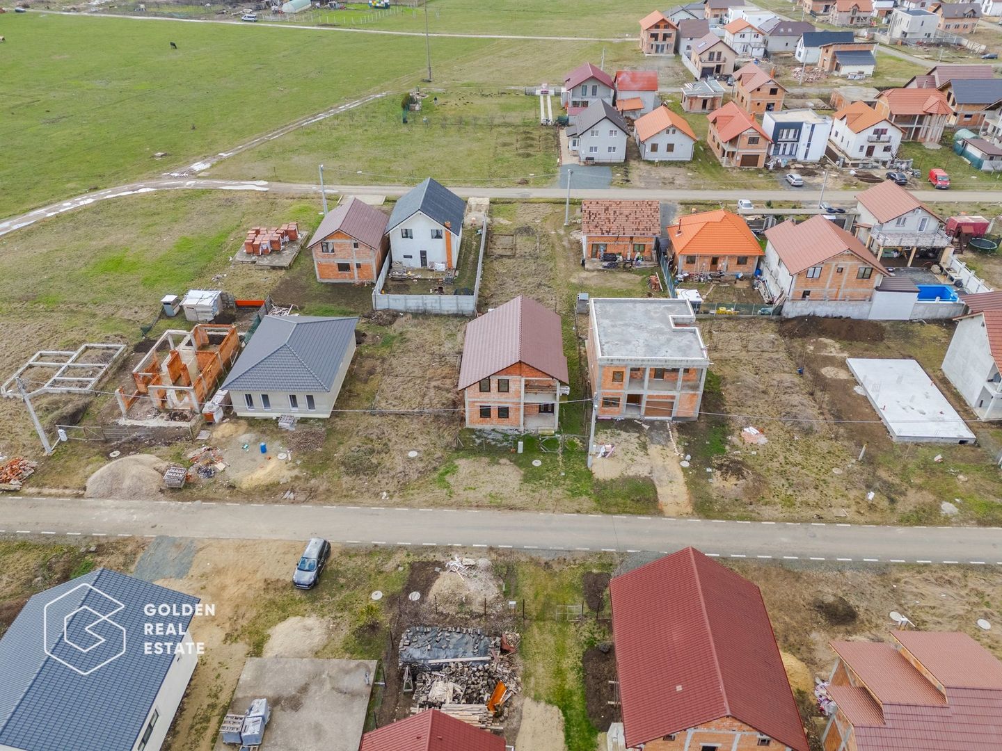 Casa  P+M  in  Fantanele,  ideală pentru personalizare - Poză 4