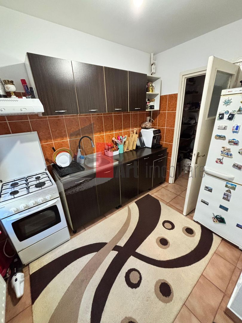 Apartament 3 camere Berceni - Poză 4