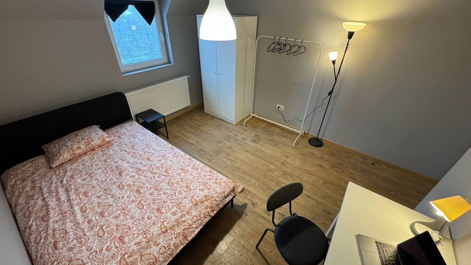 Room for rent | Bills included | Erasmus | Romana | Ateneu - Poză 1