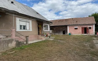 Casă de vânzare în URIU - 1400 mp teren . - Poză 11