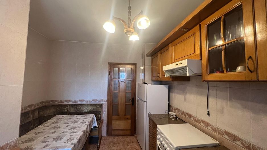 Apartament spatios aproape de Complex - Poză 2